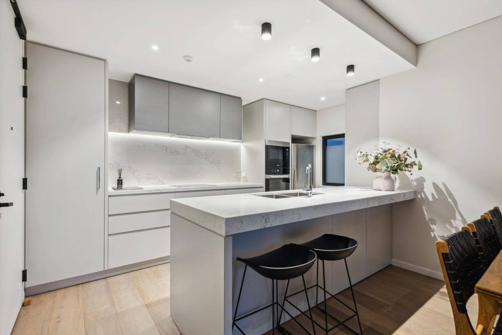 WEB 205 5 Davies Road Claremont 14