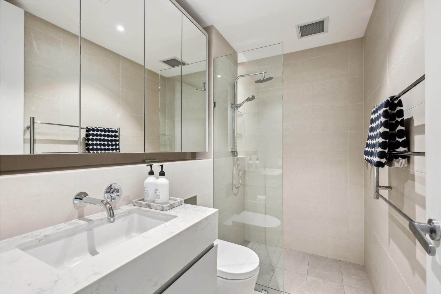 205 5 Davies Road Claremont