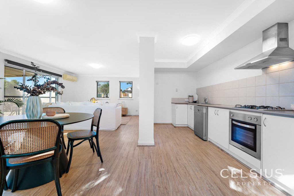 WEB 6-41 Elvire Street, Viveash 11